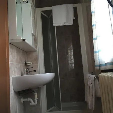Cinzia Hotel 3*